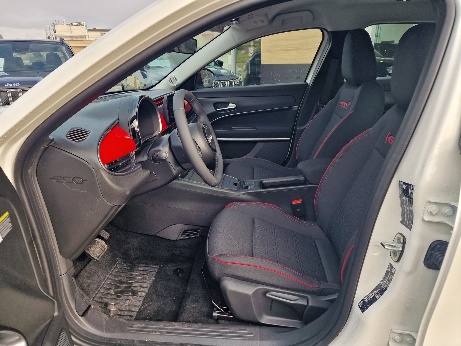 FIAT 600e Red, Elettrica, Auto dimostrativa, Automatico - 5