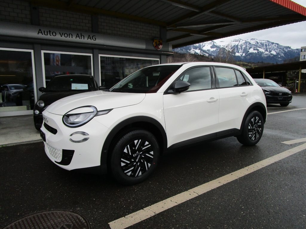FIAT 600 1.2 Hybrid 136 Cult, Hybride Léger Essence/Électricité, Voiture de démonstration, Automatique - 2