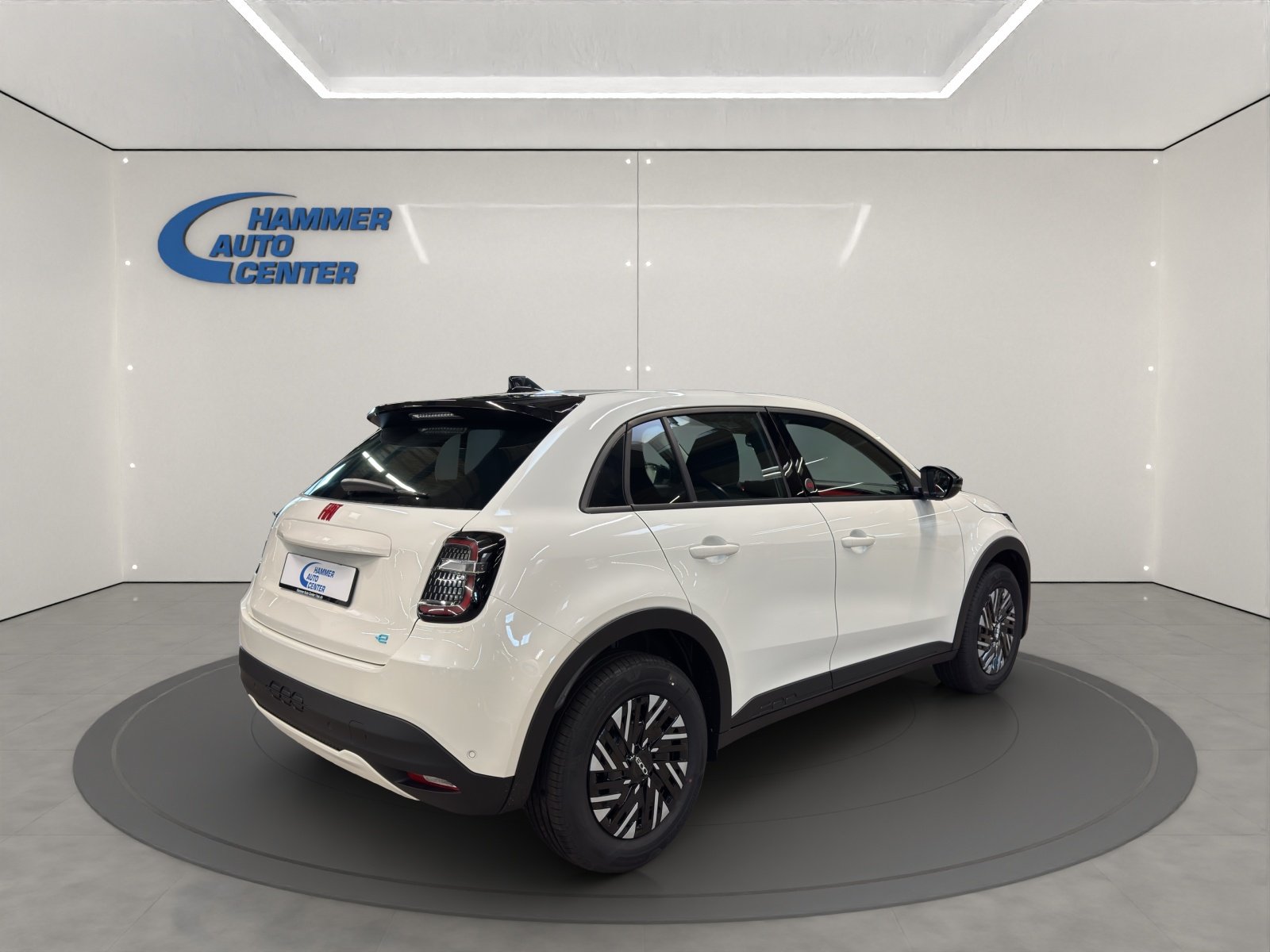 FIAT 600 Red, Electric, Ex-demonstrator, Automatic - 6