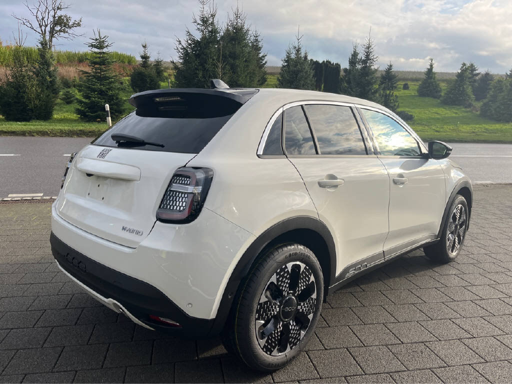 FIAT 600 1.2 Hybrid La Prima, Mild-Hybrid Petrol/Electric, Ex-demonstrator, Automatic - 3