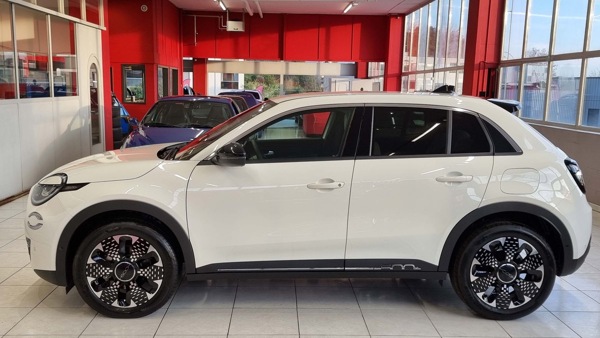 FIAT 600 1.2 Hybrid 145 La Prima, Hybride Leggero Benzina/Elettrica, Auto nuove, Automatico - 3