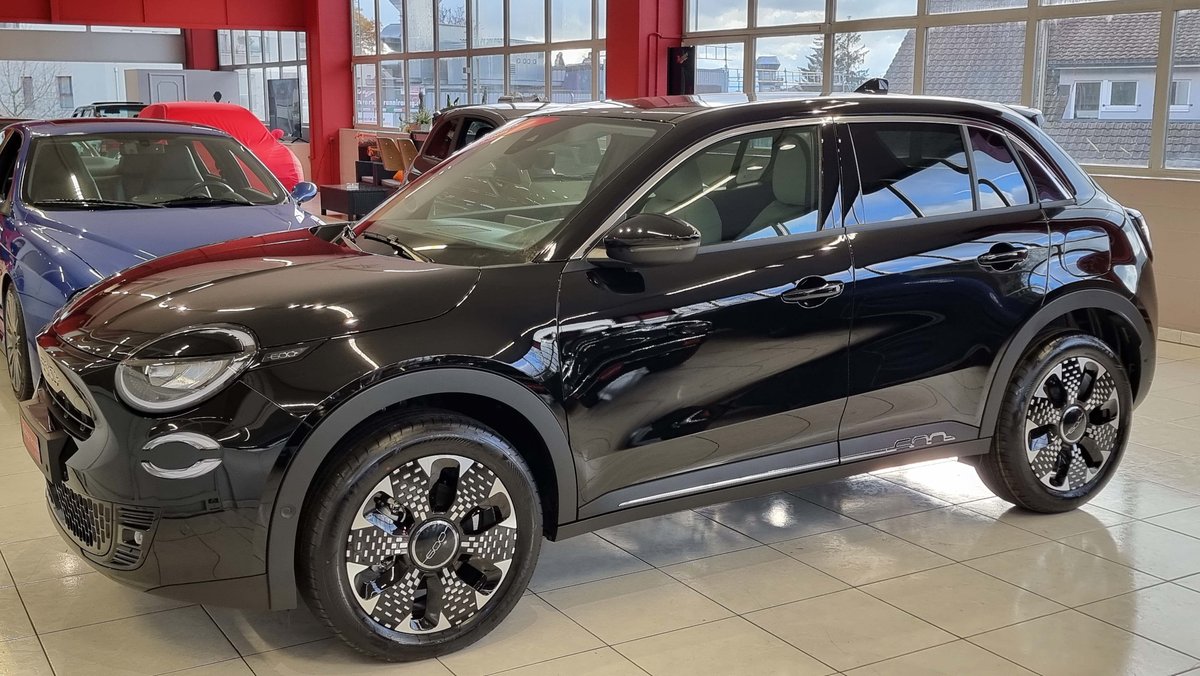 FIAT 600 1.2 Hybrid 110 La Prima, Mild-Hybrid Petrol/Electric, New car, Automatic - 2