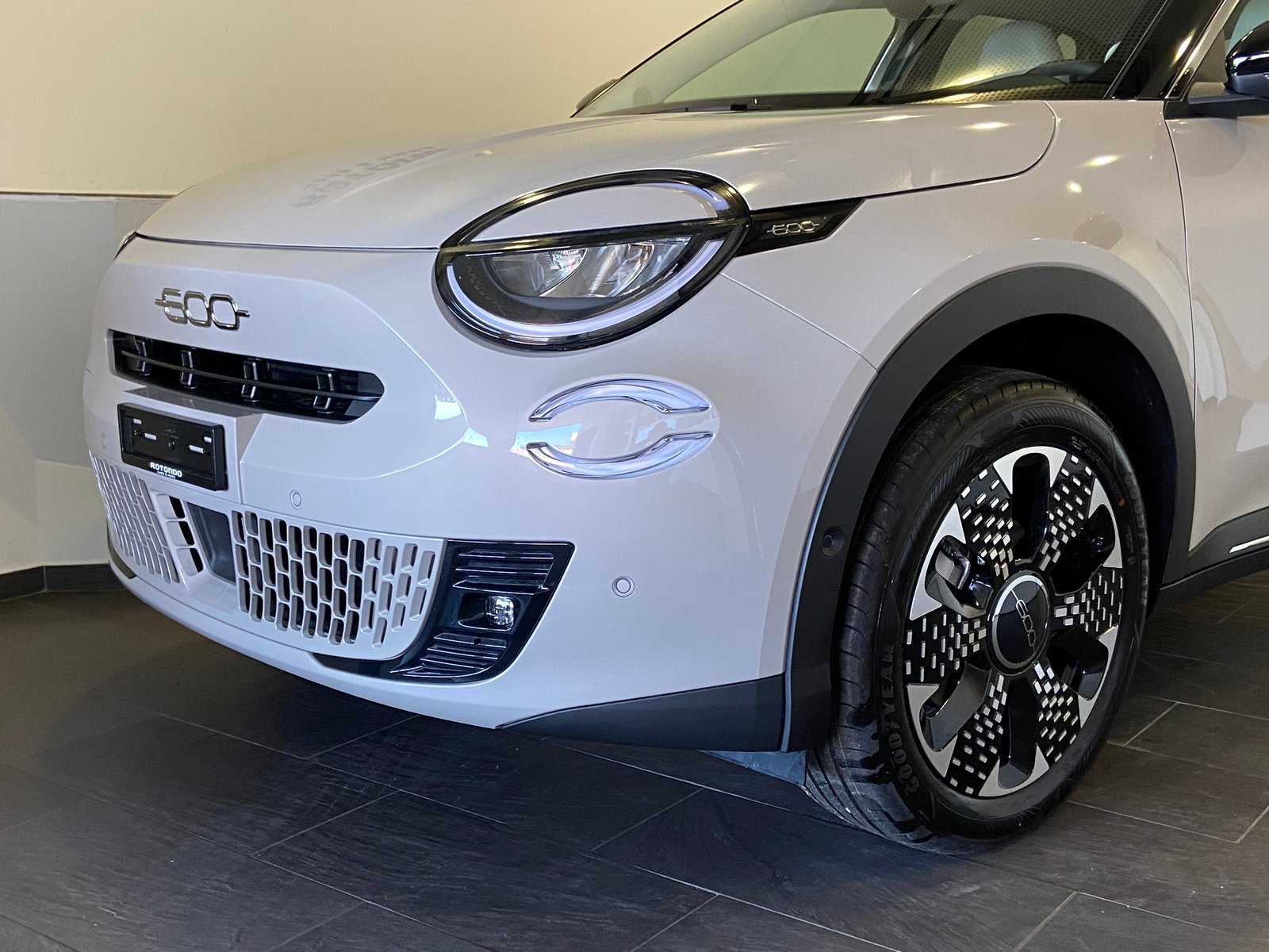 FIAT 600h MildHybrid La Prima 145PS, Mild-Hybrid Petrol/Electric, New car, Automatic - 3