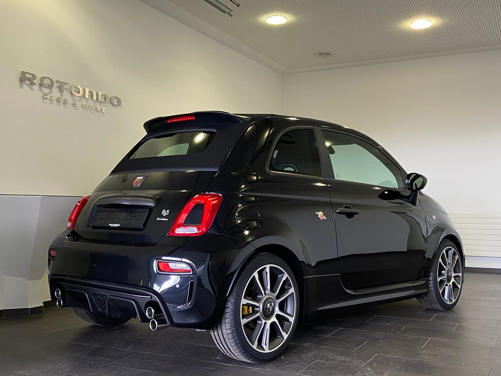 FIAT 695C 1.4 16V Turbo Abarth Turismo, Petrol, New car, Manual - 2