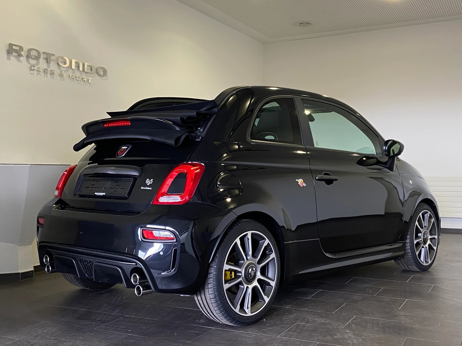 FIAT 695C 1.4 16V Turbo Abarth Turismo, Petrol, New car, Manual - 3