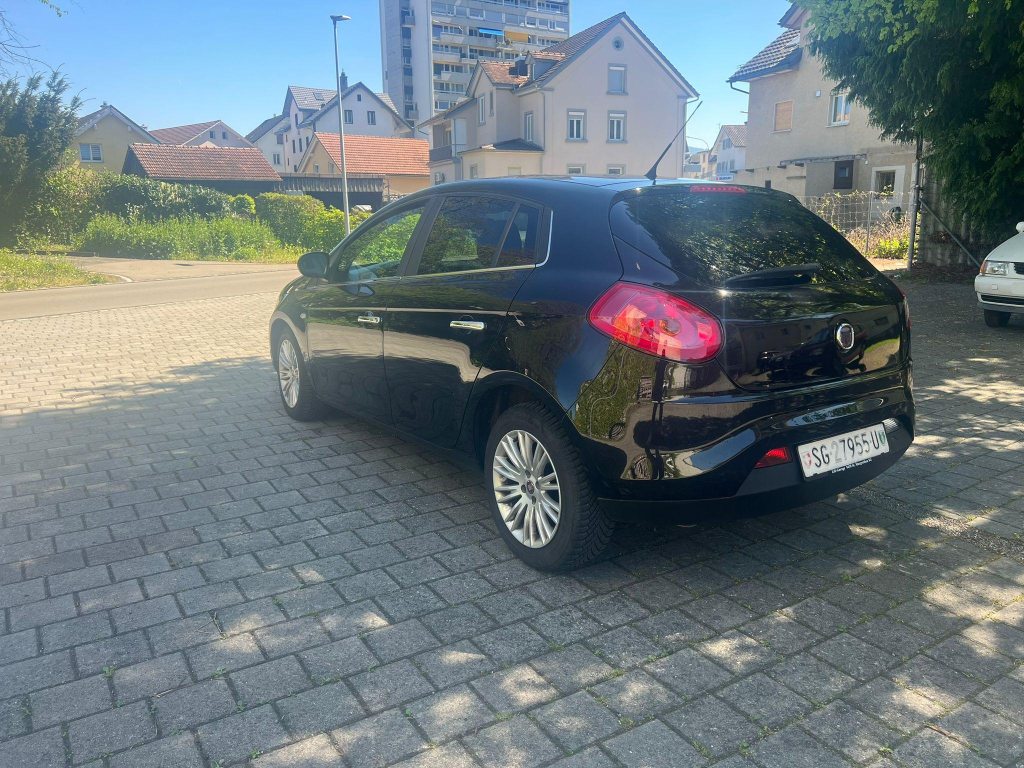 FIAT BRAVO 1.4 16V T-JET 120 Active, Benzin, Occasion / Gebraucht, Handschaltung - 3