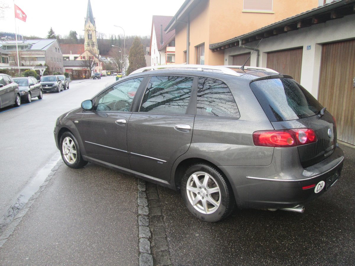 FIAT Croma 2.2 Emotion, Essence, Occasion / Utilisé, Manuelle - 3