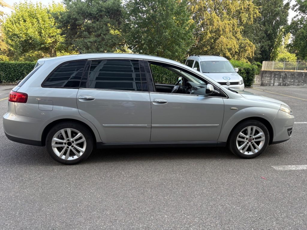 FIAT CROMA 1.9 16V M-JET 150 Emotion, Diesel, Occasioni / Usate, Automatico - 4