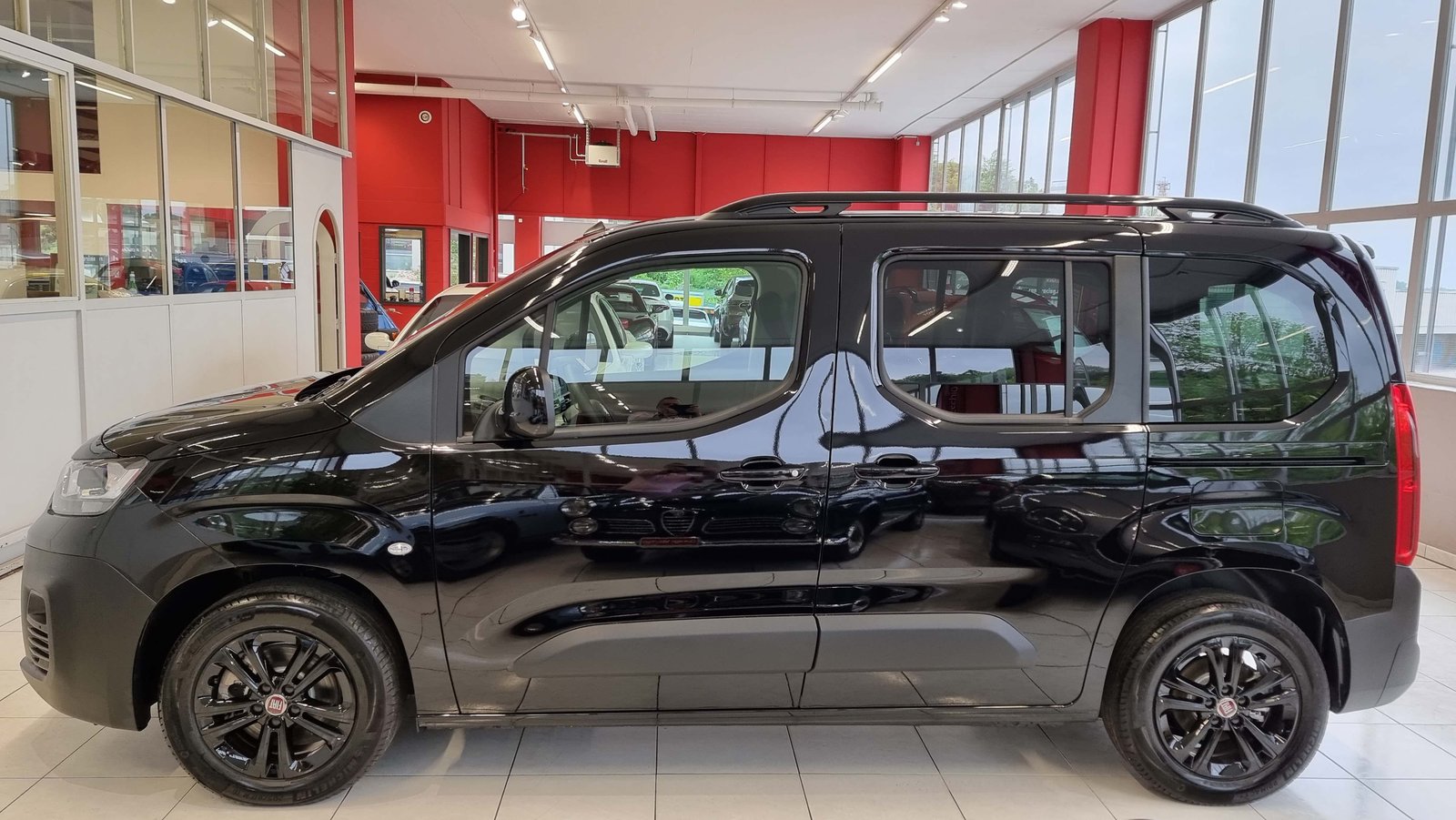 FIAT Doblo Elektro PW L1 50 kWh Lounge, Électrique, Voiture nouvelle, Automatique - 3