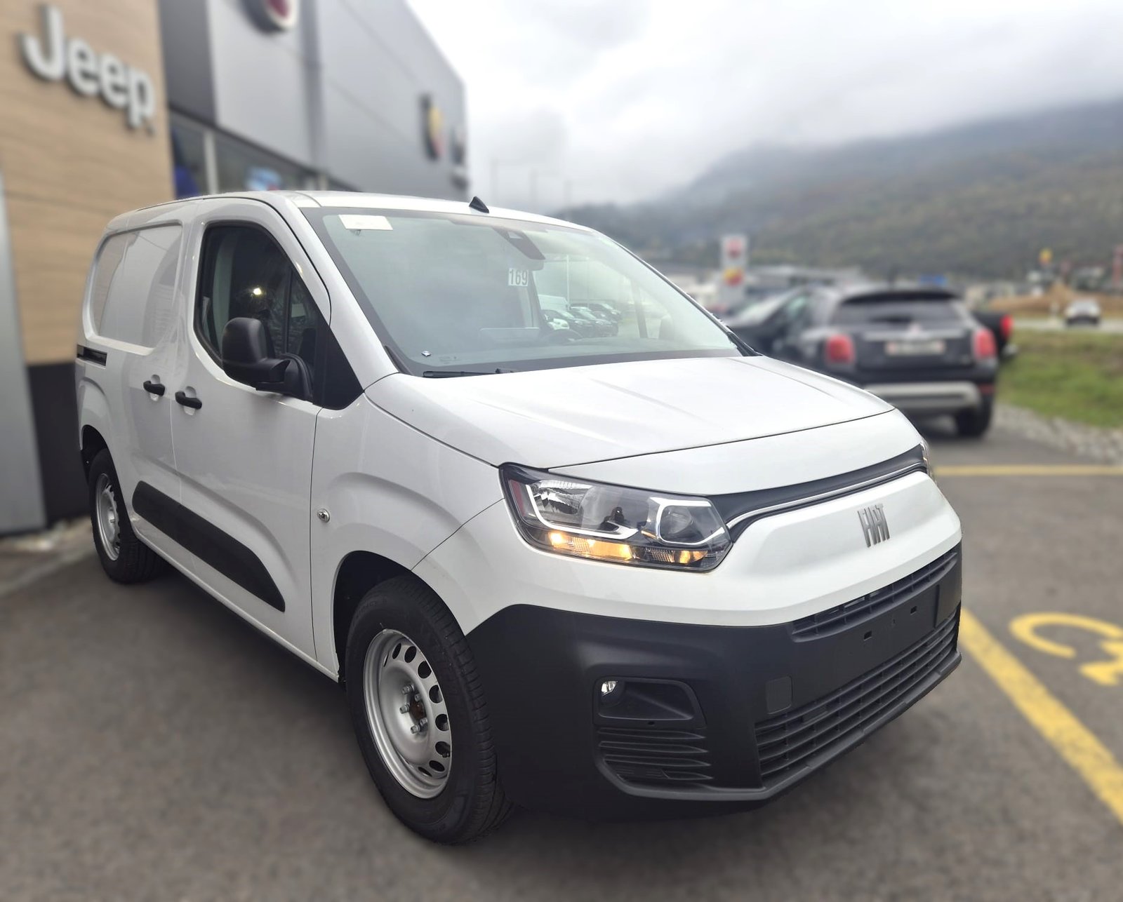 FIAT E-Doblo L2 50kWh 753kg Swiss Edition, Electric, New car, Automatic - 5