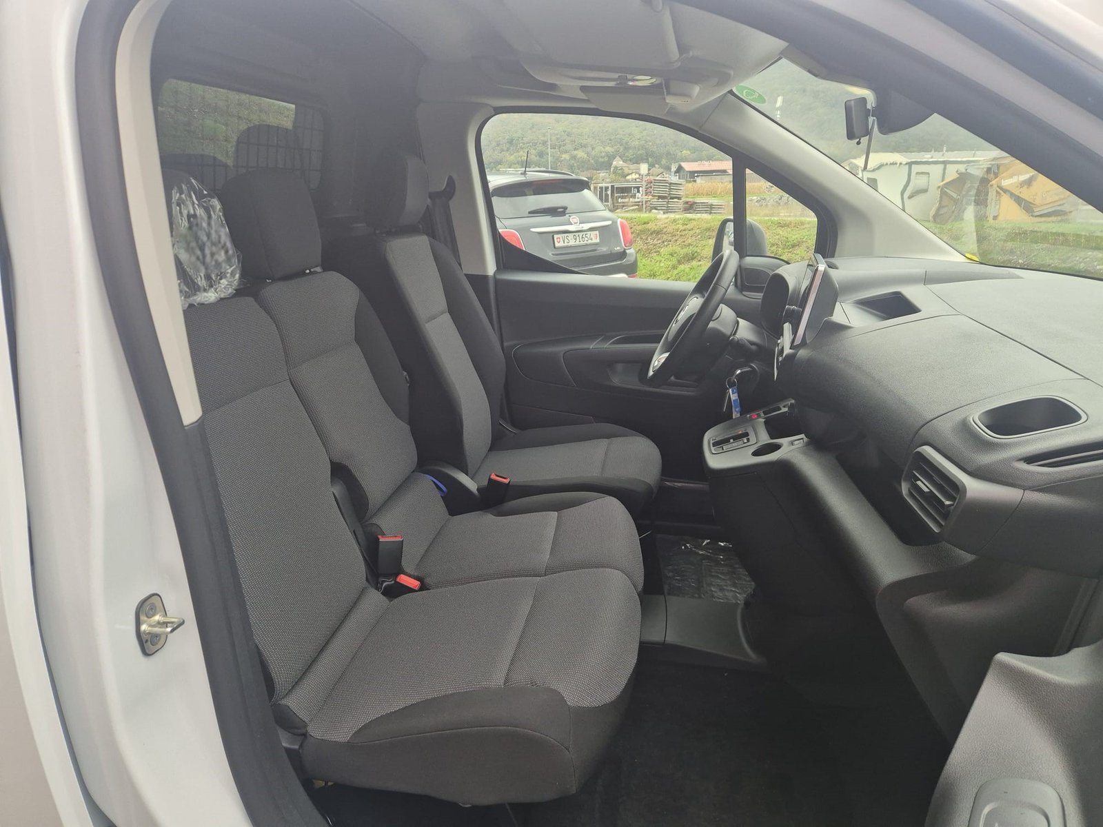 FIAT E-Doblo L2 50kWh 753kg Swiss Edition, Electric, New car, Automatic - 7