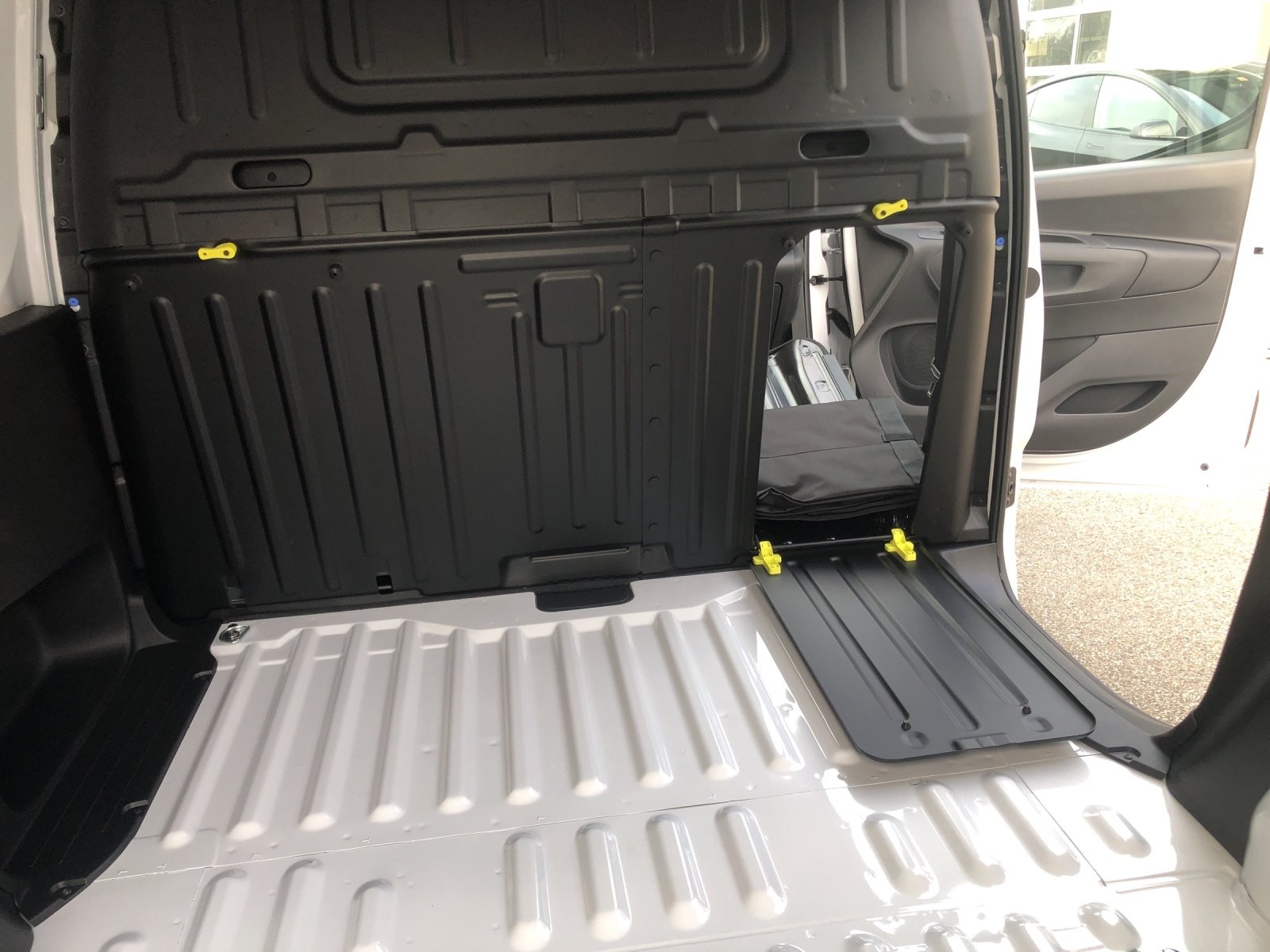 FIAT E-Doblo Kaw. L1 50 kWh Easy Pro, Elektro, Neuwagen, Automatik - 7