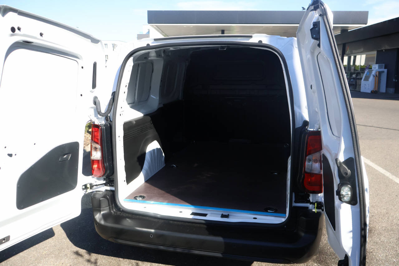 FIAT Doblo Kaw. L2 1.5 BlueHDI 130, Diesel, Voiture nouvelle, Automatique - 5