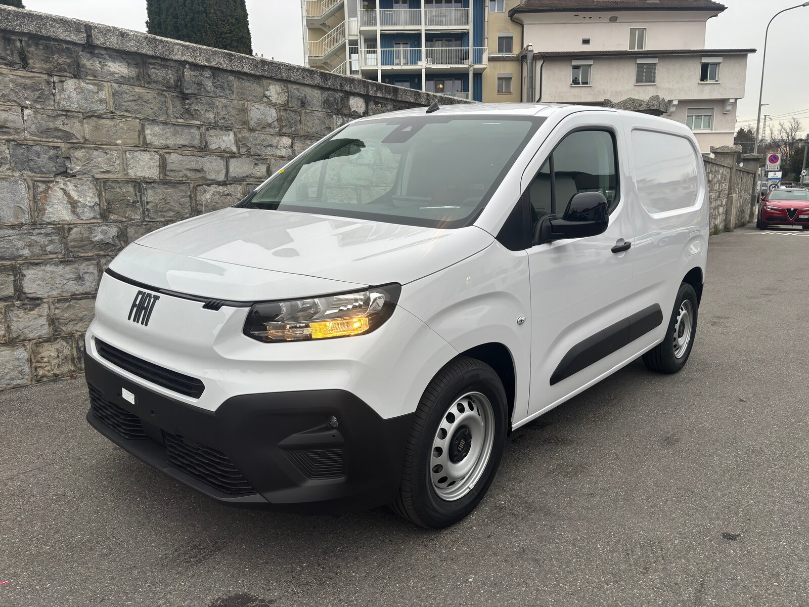 FIAT E-Doblo L1 50kWh 800kg Easy Pro, Elektro, Neuwagen, Automatik - 2