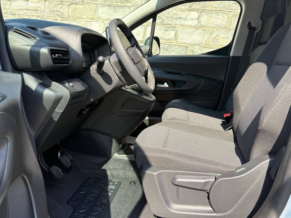 FIAT Doblo 1.2 PureTech L1 650kg Easy Pro, Essence, Occasion / Utilisé, Manuelle - 6