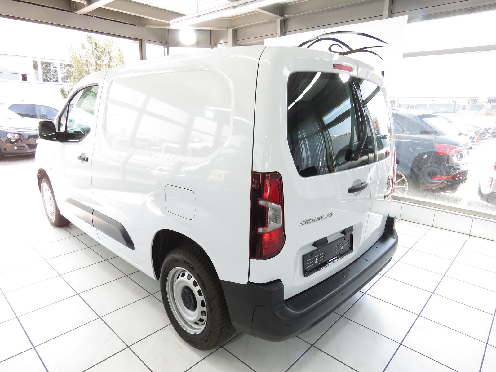 FIAT Doblo 1.2 PureTech L1 650kg Pro, Essence, Occasion / Utilisé, Manuelle - 3
