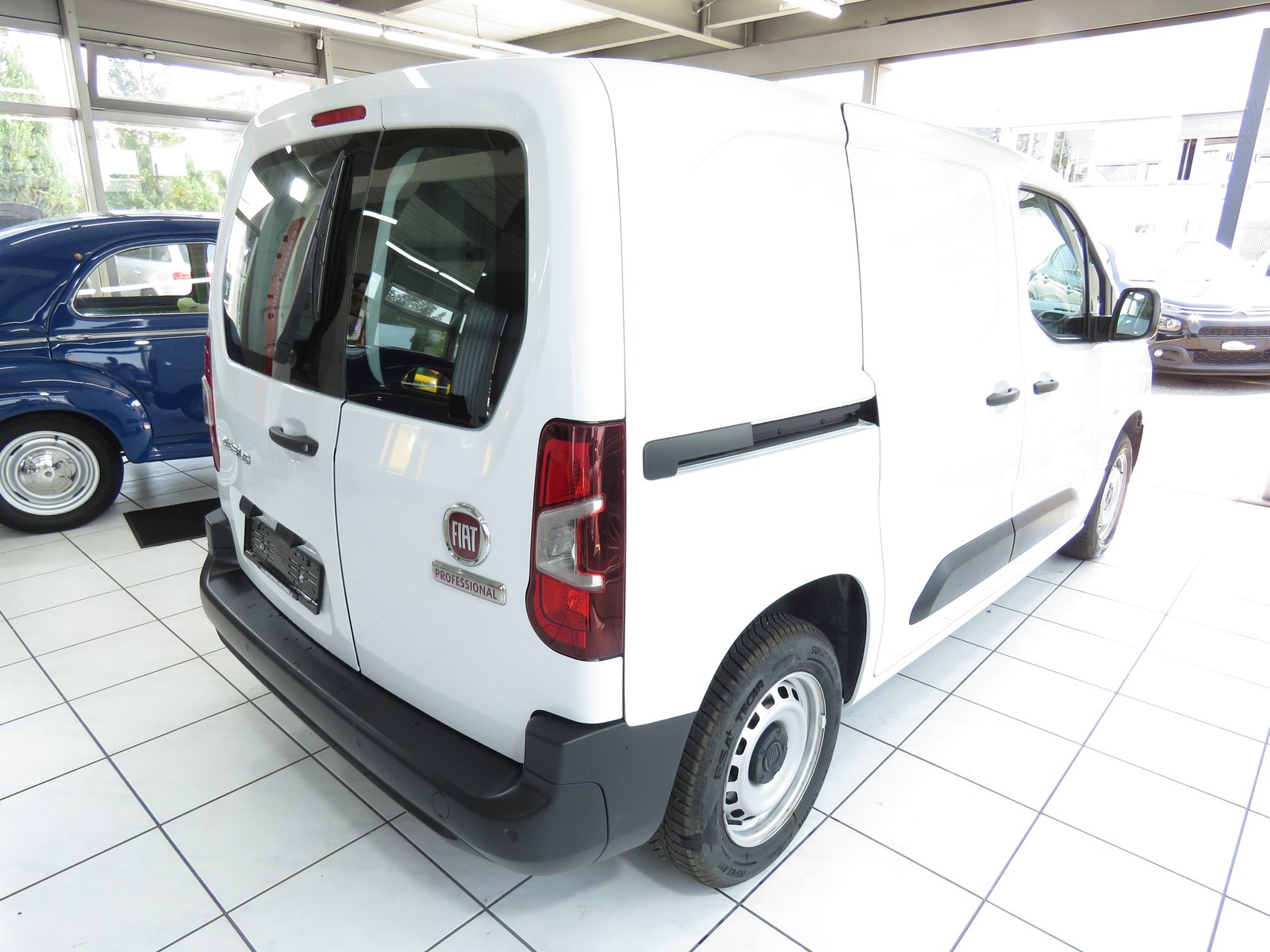 FIAT Doblo 1.2 PureTech L1 650kg Pro, Essence, Occasion / Utilisé, Manuelle - 4