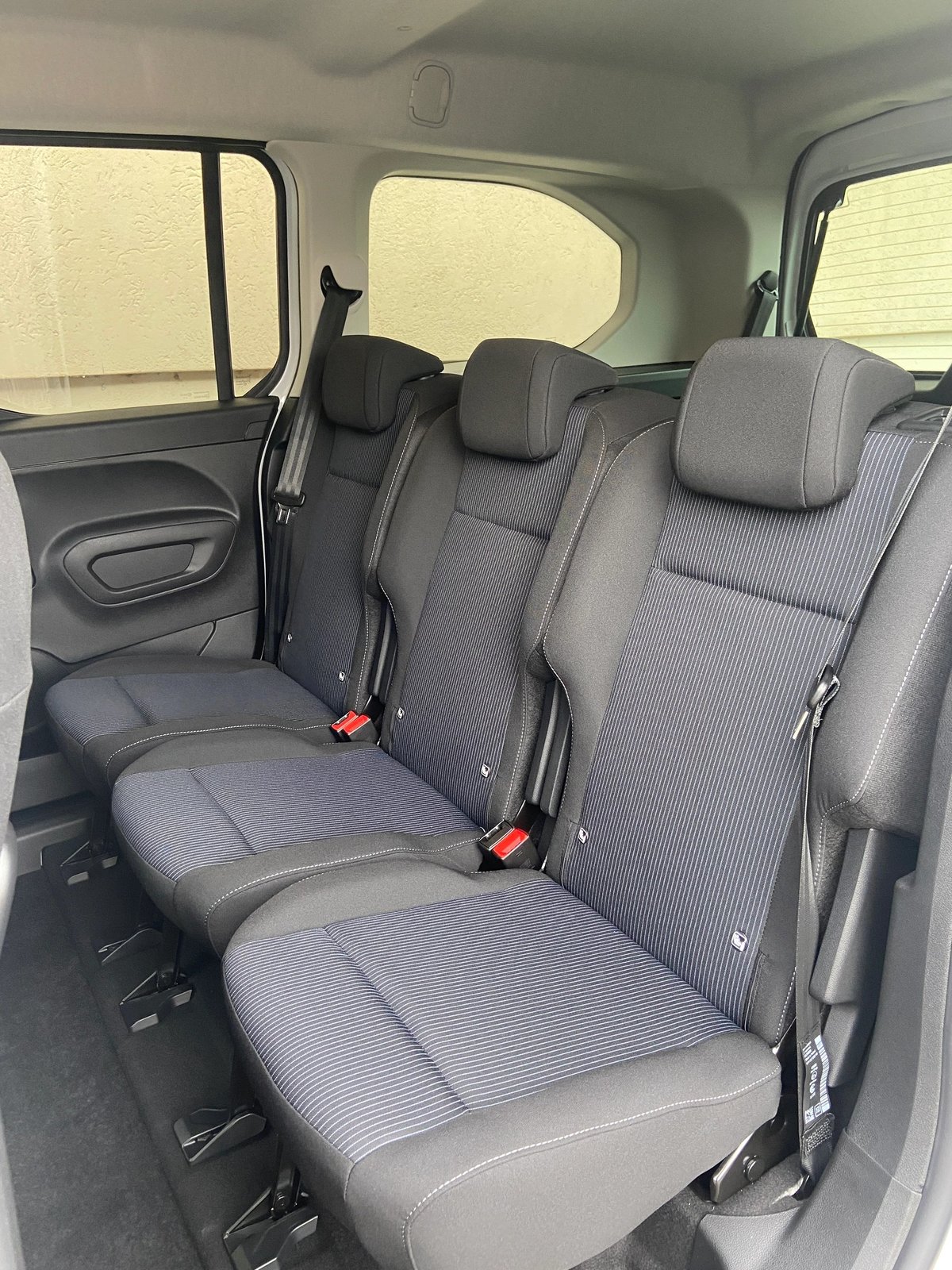 FIAT Doblo L2 1.5 BlueHDi Automat - 7 Plätze, Diesel, Neuwagen, Automatik - 7