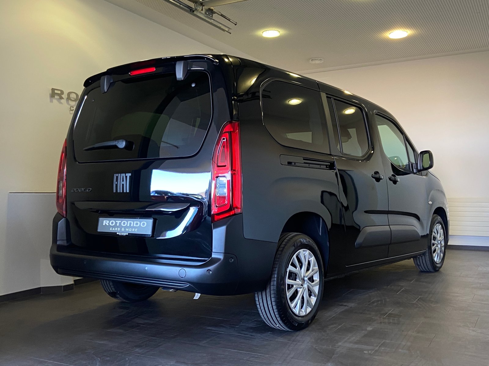 FIAT Doblo L2 1.5 BlueHDi Automat - 7 Plätze, Diesel, New car, Automatic - 2