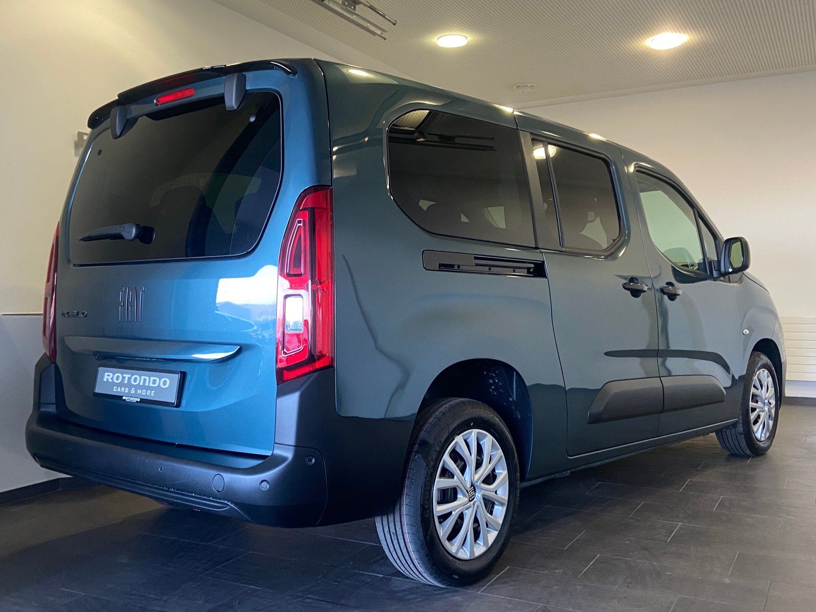 FIAT Doblo L2 1.5 BlueHDi Automat - 7 Plätze, Diesel, Neuwagen, Automatik - 2