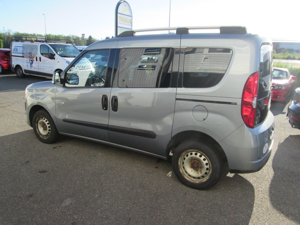 FIAT Doblo Panorama 1.6 16V JTD 105 Emotion 5P, Diesel, Occasioni / Usate, Manuale - 2