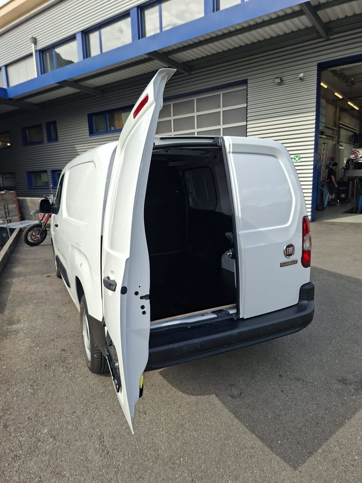 FIAT Doblo Kaw. L2 1.5 BlueHDI 100 Pro, Diesel, Occasion / Gebraucht, Handschaltung - 7