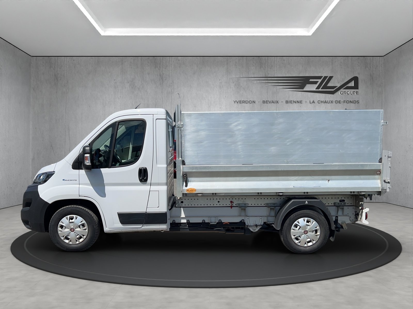 FIAT Ducato-e ch. cab. 79kWh H1 3, Electric, Ex-demonstrator, Automatic - 3
