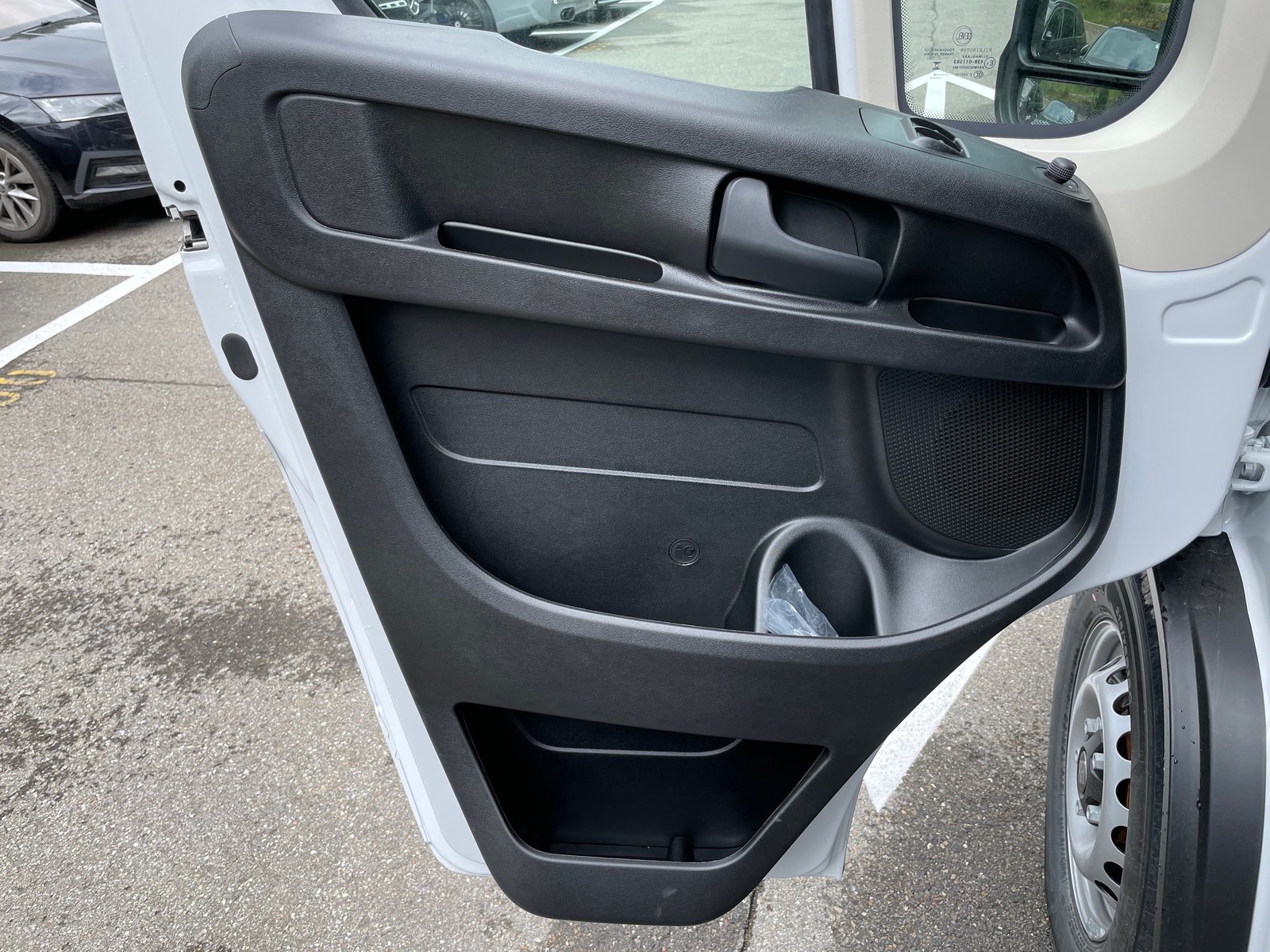 FIAT FIAT Ducato 35 L3 Maxi Doka Dreiseiten-Kipper mit AHK, Diesel, Neuwagen, Handschaltung - 7