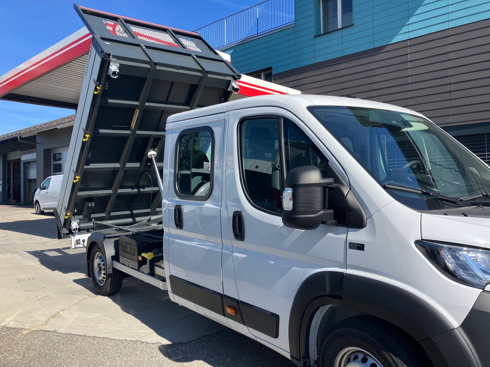 FIAT Ducato L4 Kippbrücke Doppelkabine 7 Plätze, Diesel, Voiture nouvelle, Manuelle - 3