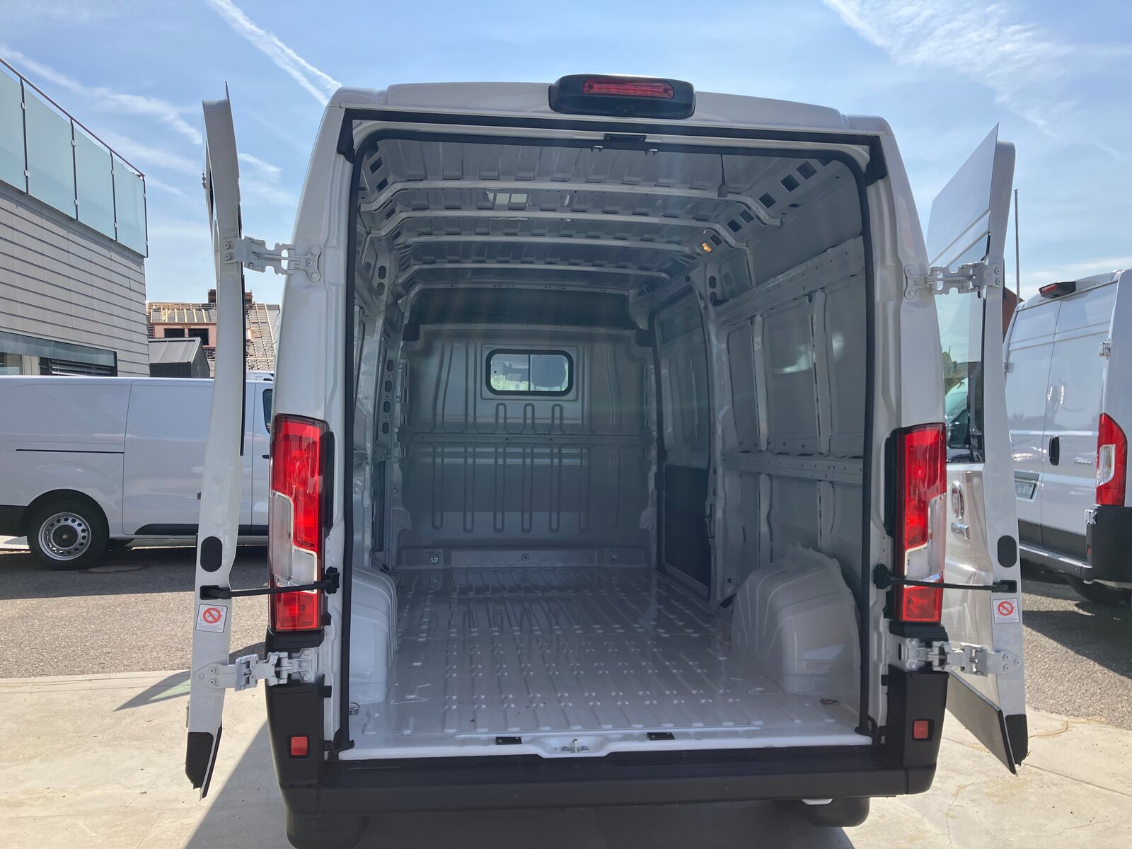 FIAT Ducato 35 L3H2 Maxi, Diesel, Voiture nouvelle, Manuelle - 4