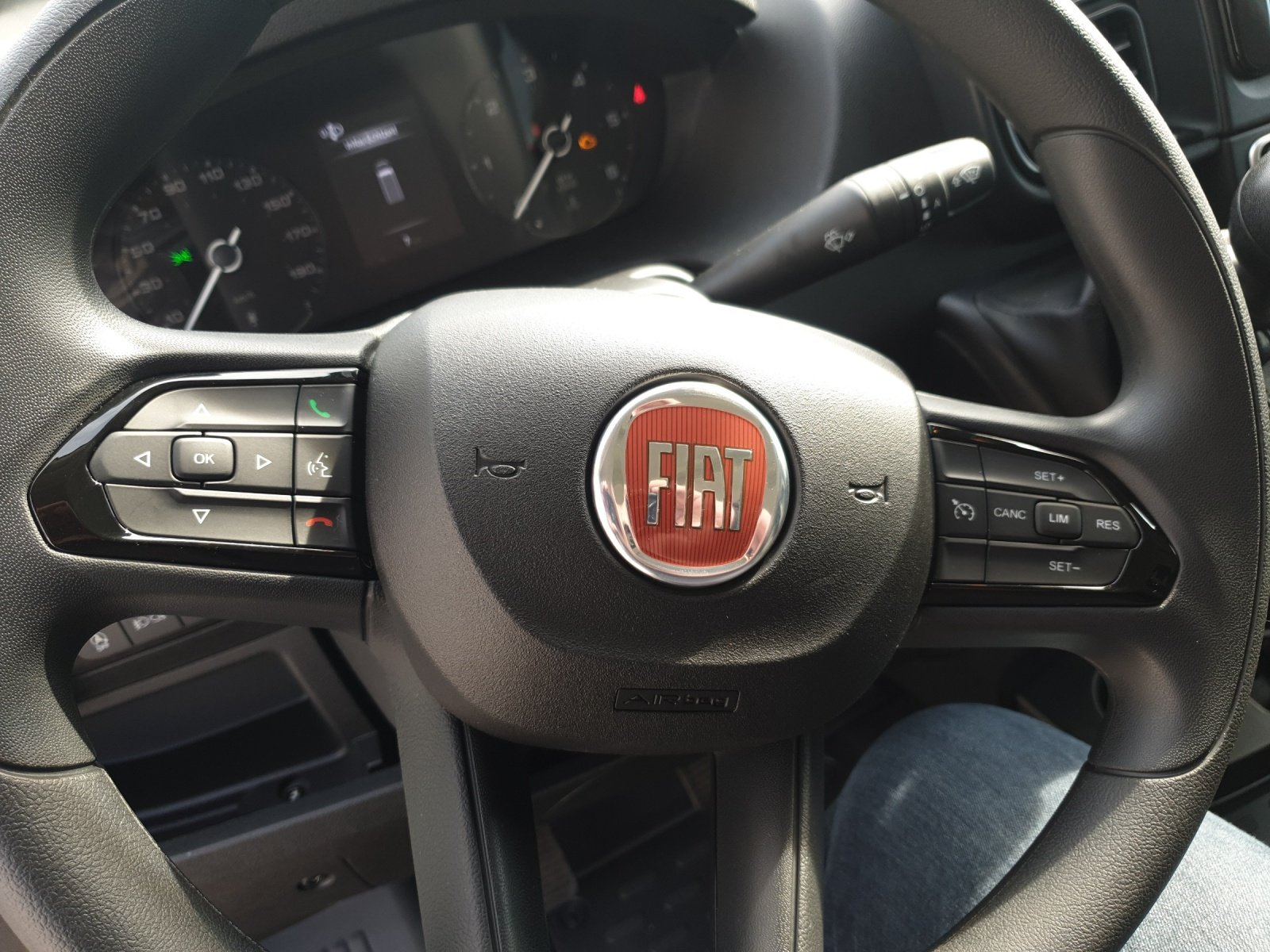 FIAT Ducato 295 35 Kaw. 4035 L3H2 verglast 2.2 Swiss, Diesel, Occasion / Utilisé, Manuelle - 7