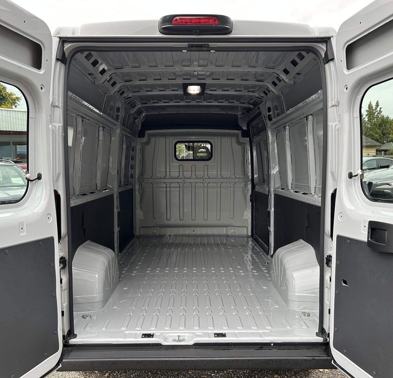 FIAT E-Ducato 47kWh L3H2, Elektro, Occasion / Gebraucht, Automatik - 7