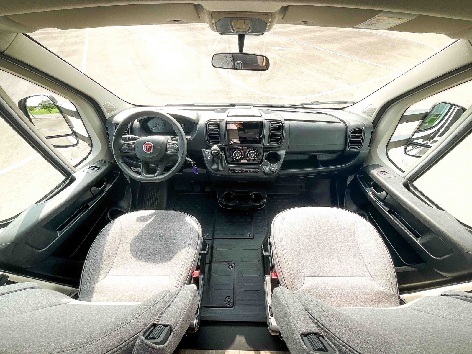 FIAT Ducato Sunlight T67 S, Diesel, Voiture de démonstration, Automatique - 7