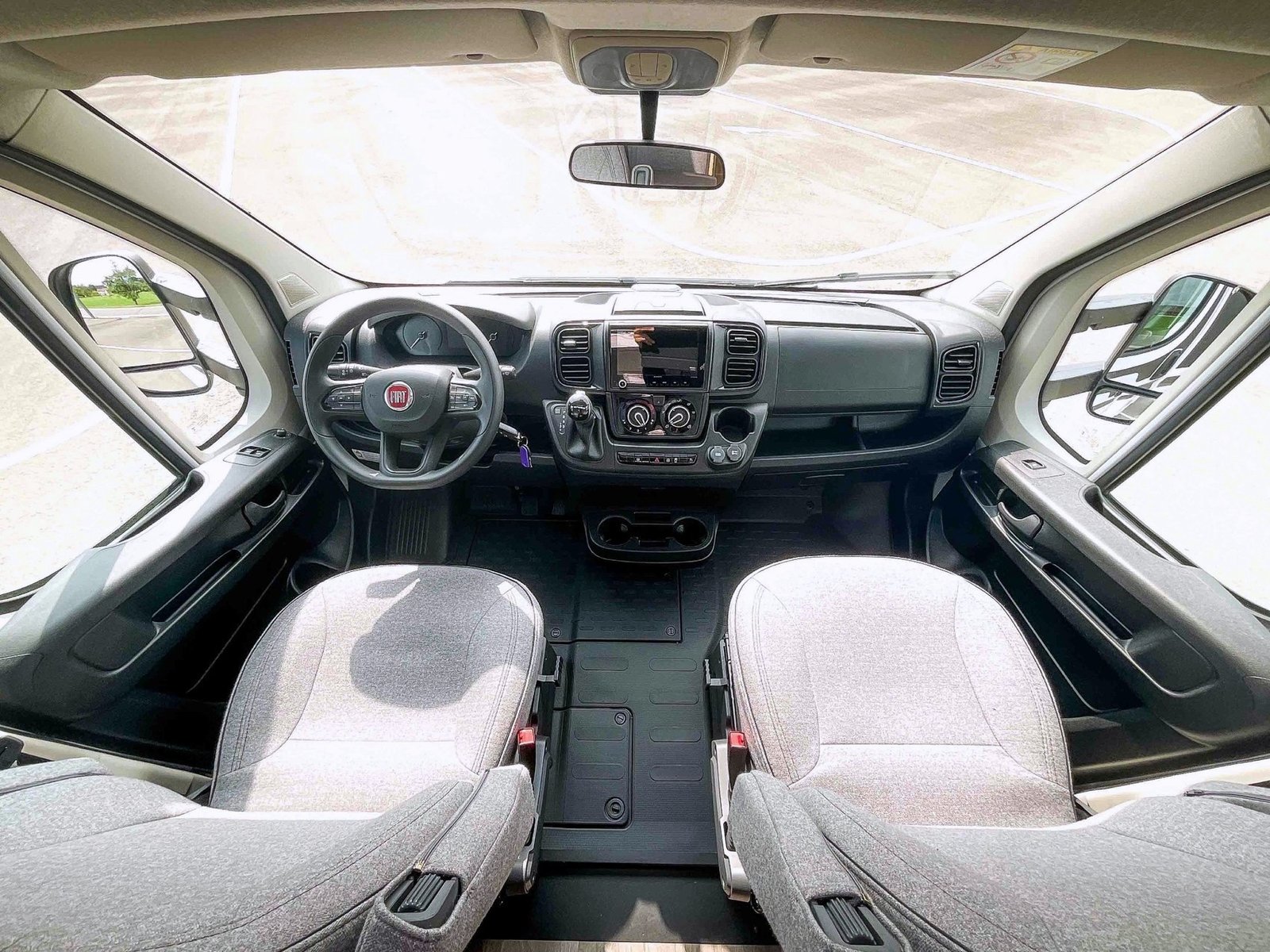 FIAT Ducato Sunlight T67 S, Diesel, Voiture de démonstration, Automatique - 7