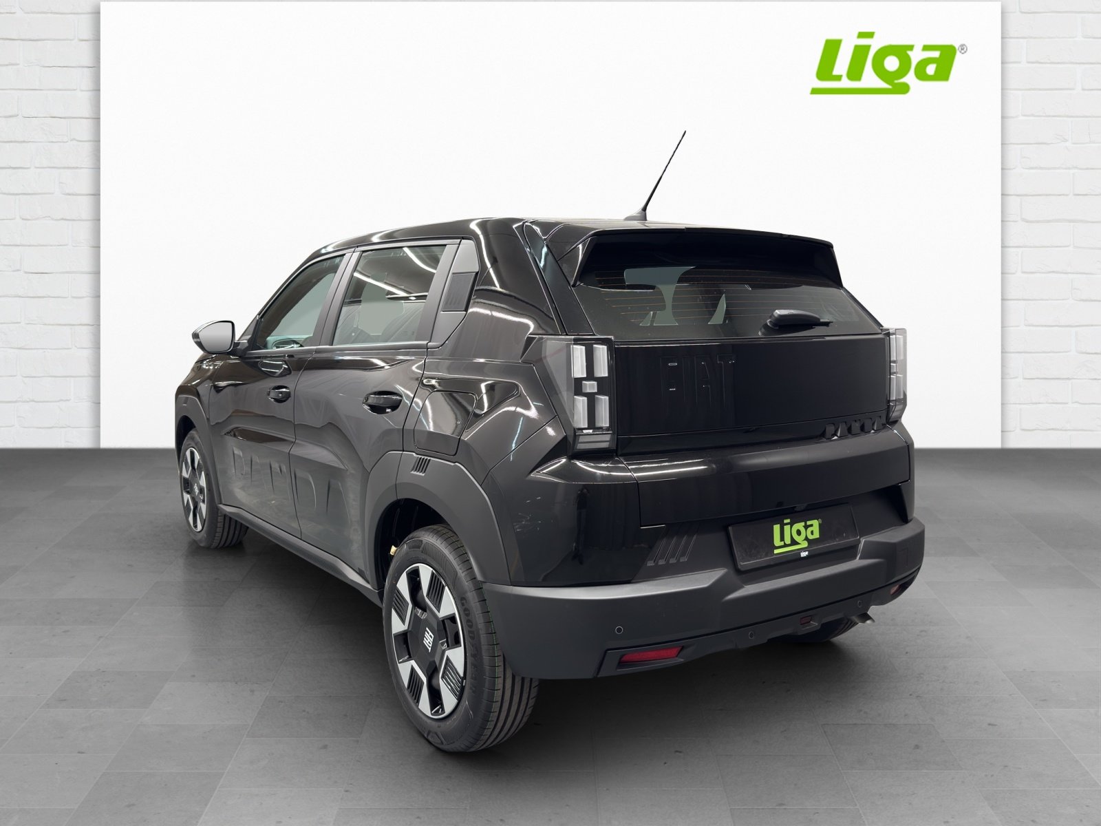 FIAT Grande Panda 1.2 Hybrid Icon, Mild-Hybrid Petrol/Electric, New car, Automatic - 4