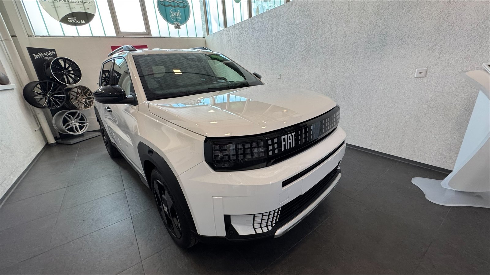FIAT Grande Panda MHEV La Prima, Benzin, Neuwagen, Automatik - 2