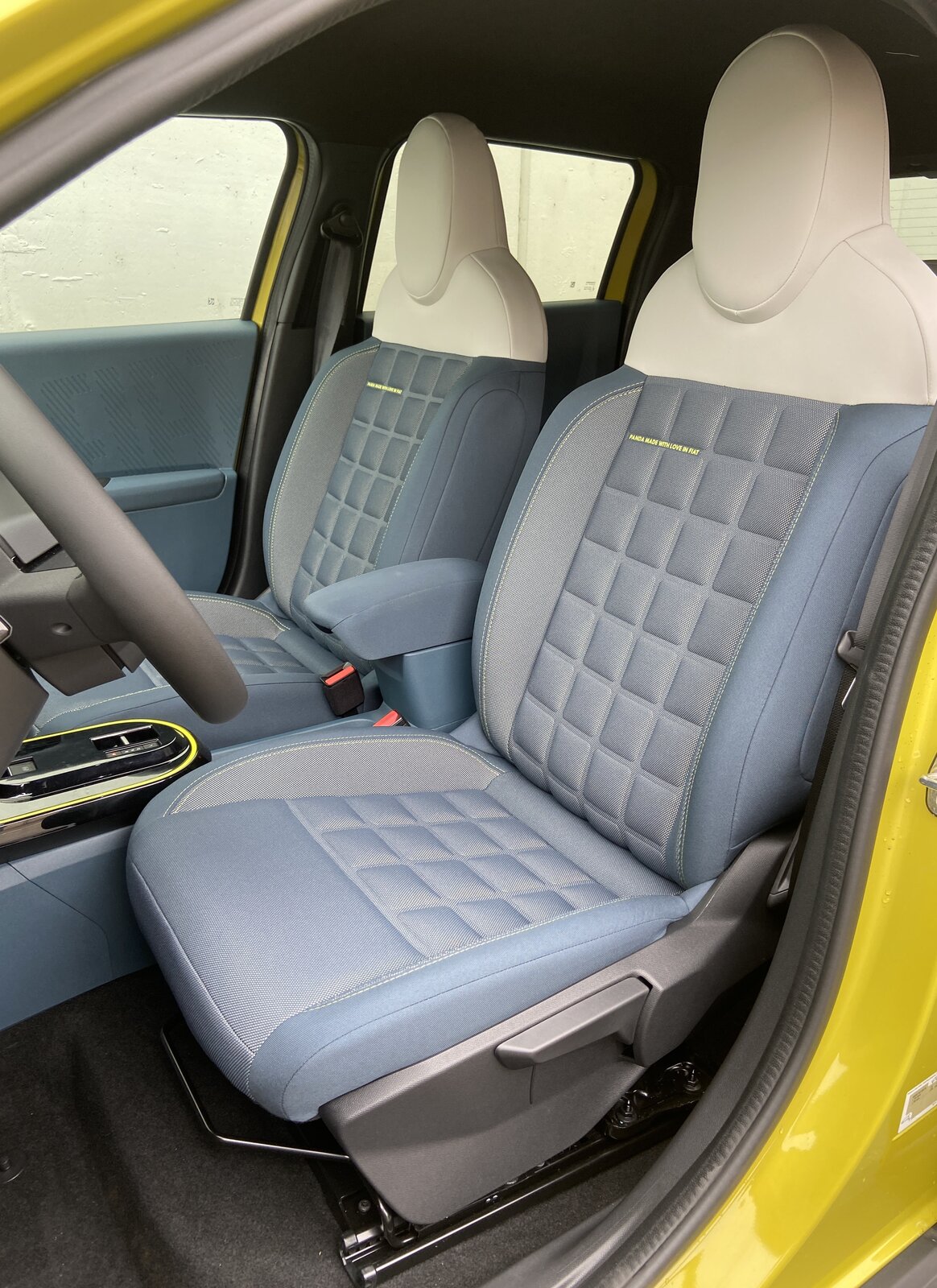 FIAT Grande Panda MHEV La Prima, Hybride Leggero Benzina/Elettrica, Auto nuove, Automatico - 6