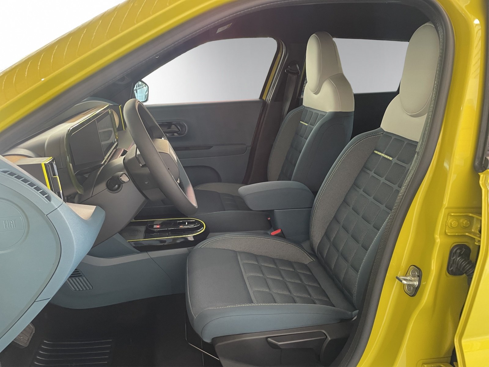 FIAT Grande Panda MHEV La Prima, Petrol, Ex-demonstrator, Automatic - 5