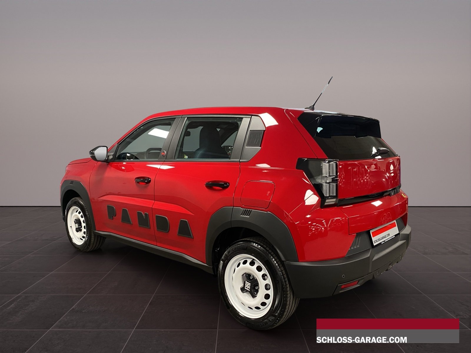 FIAT Grande Panda e Red, Electric, Ex-demonstrator, Automatic - 3