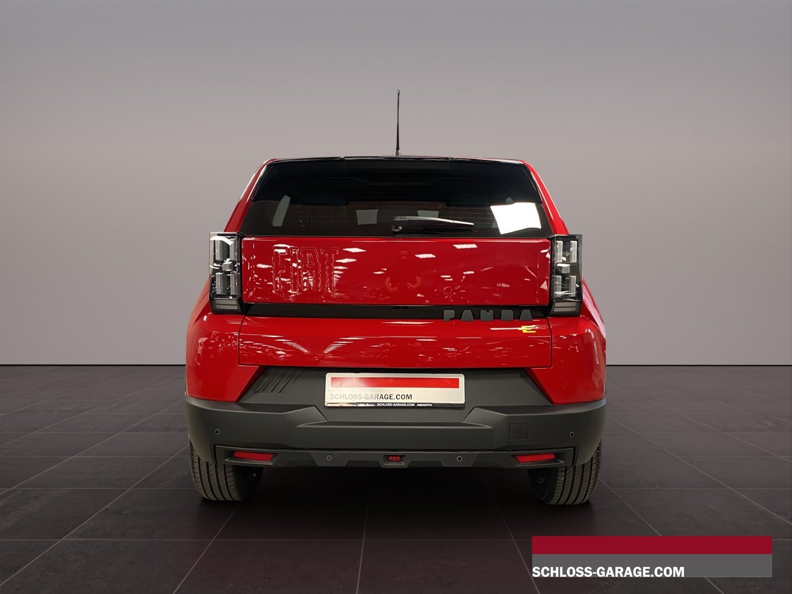 FIAT Grande Panda e Red, Electric, Ex-demonstrator, Automatic - 4
