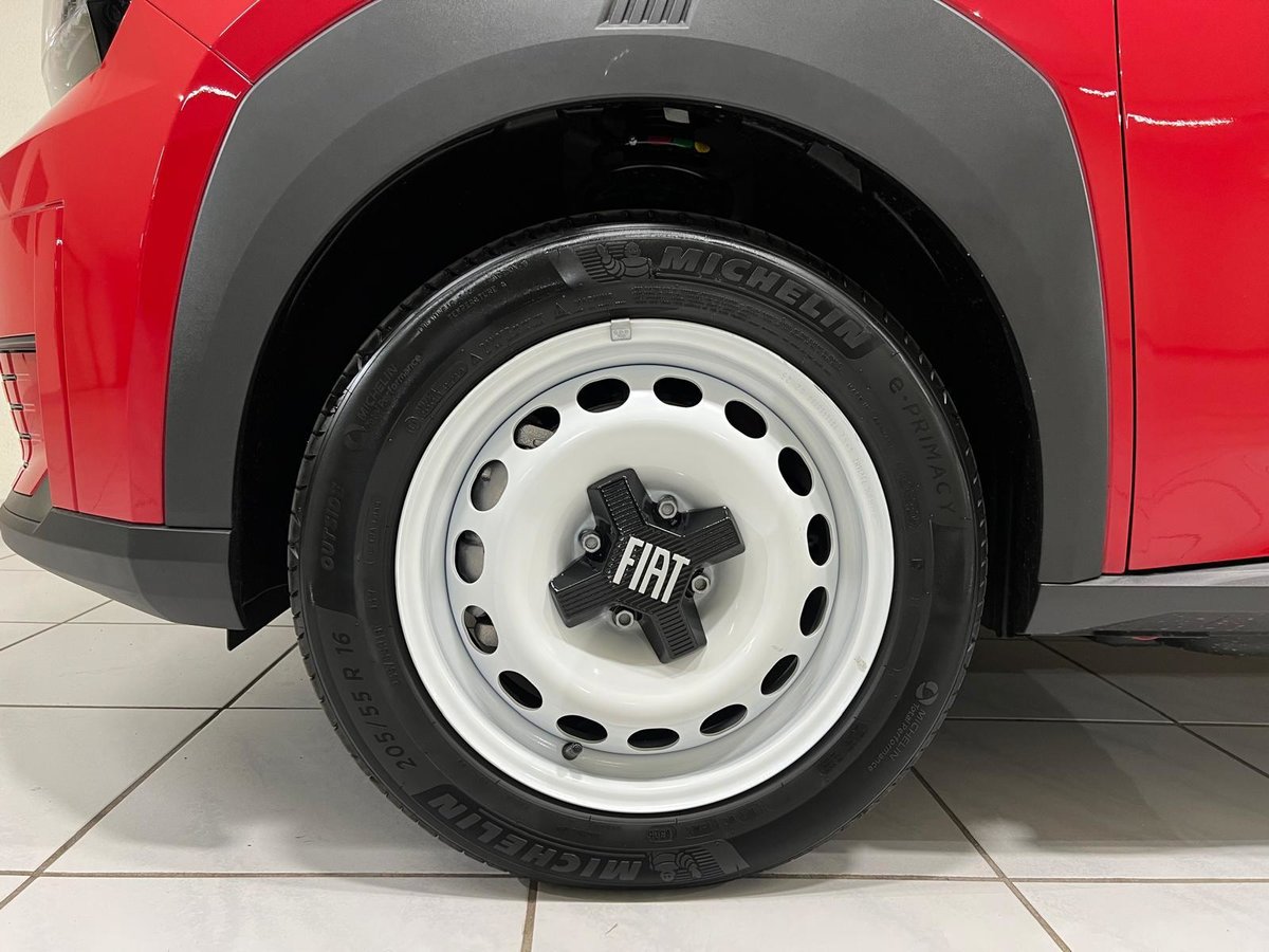 FIAT Grande Panda Red, Elektro, Neuwagen, Automatik - 6