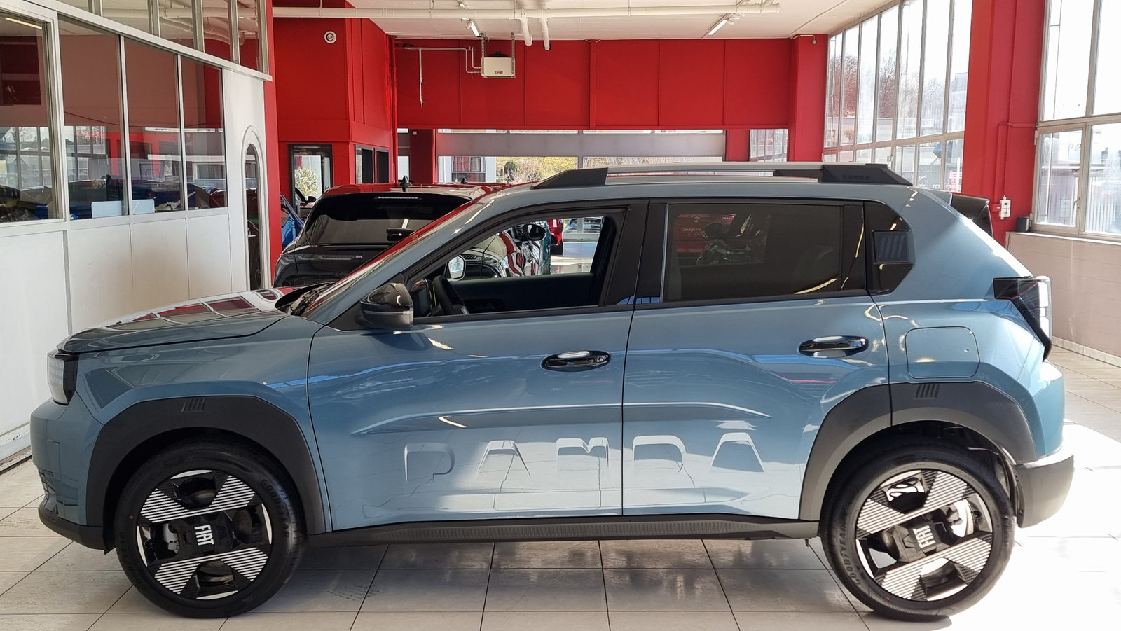 FIAT Grande Panda 1.2 Hybrid 110 PS La Prima, Mild-Hybrid Petrol/Electric, New car, Automatic - 3