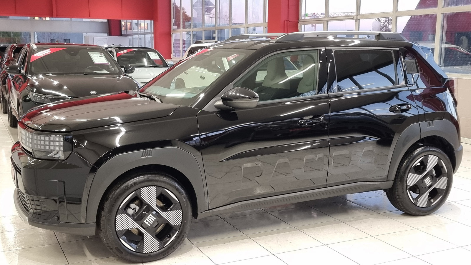 FIAT Grande Panda 1.2 Hybrid 110 PS La Prima, Mild-Hybrid Petrol/Electric, New car, Automatic - 3
