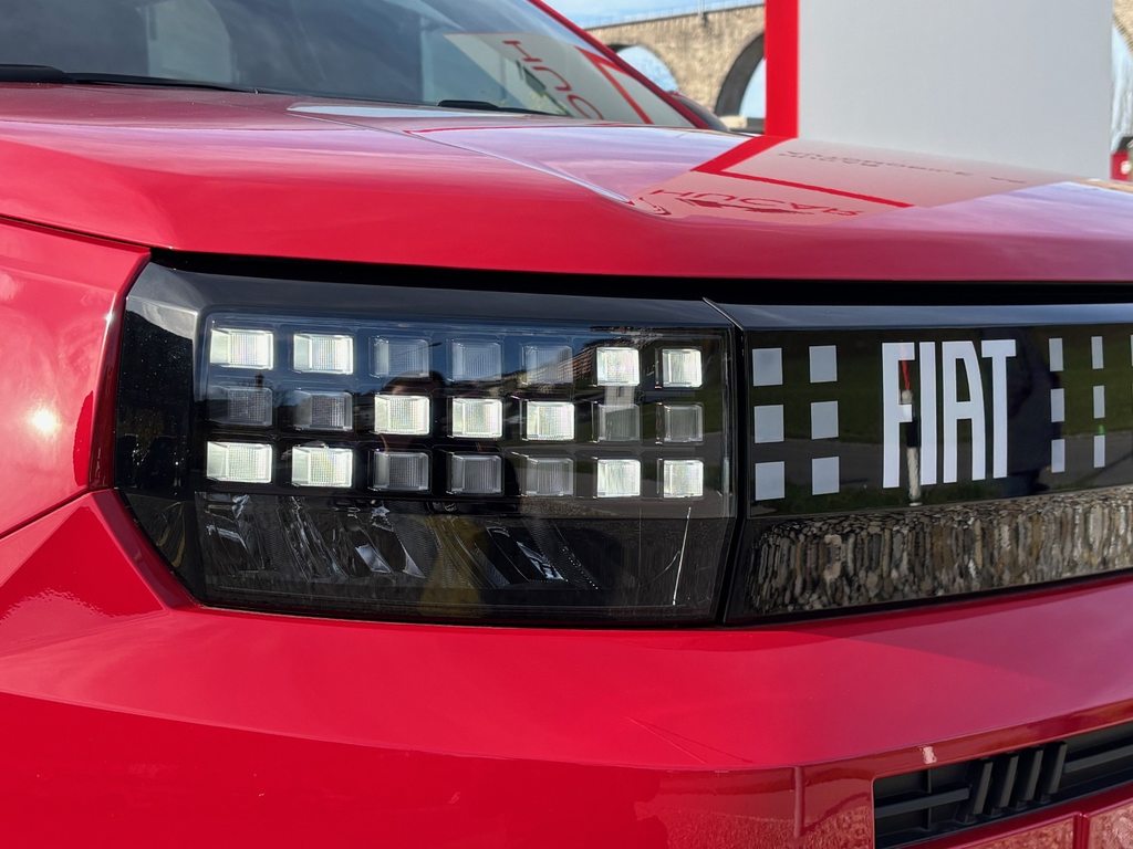 FIAT Grande Panda Elettrica Red, Elektro, Neuwagen, Automatik - 4