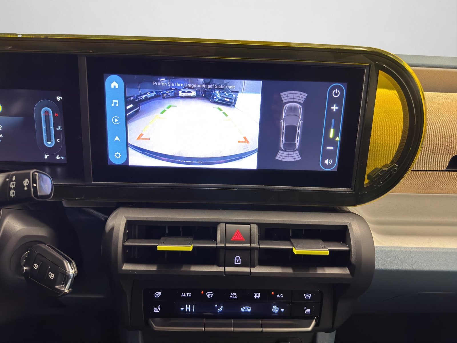 FIAT Grande Panda 1.2 Hybrid La Prima, Hybride Léger Essence/Électricité, Voiture nouvelle, Automatique - 7