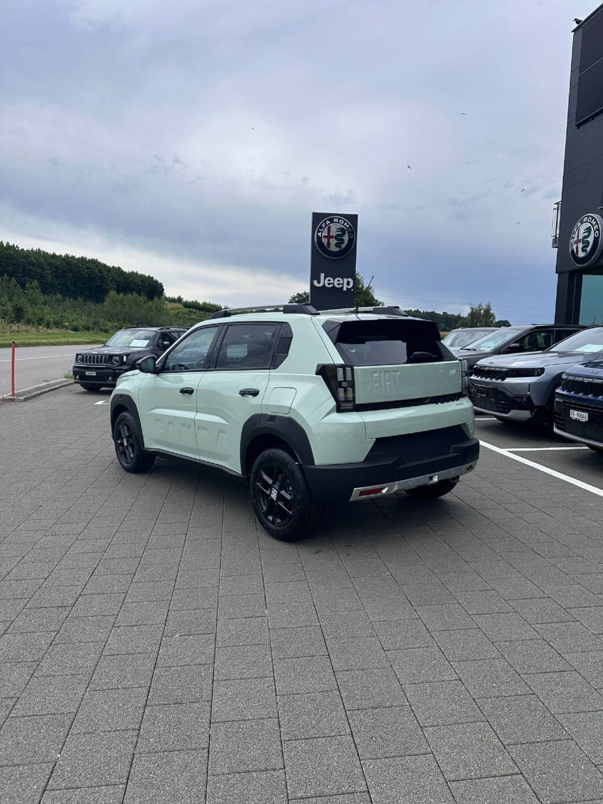 FIAT Grande Panda 1.2 Hybrid Icon, Mild-Hybrid Benzin/Elektro, Neuwagen, Automatik - 2