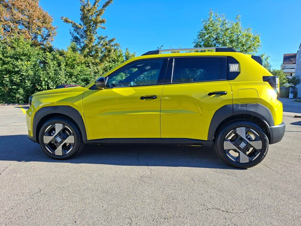 FIAT 1.2 Hybrid La Prima, Mild-Hybrid Petrol/Electric, Ex-demonstrator, Automatic - 4