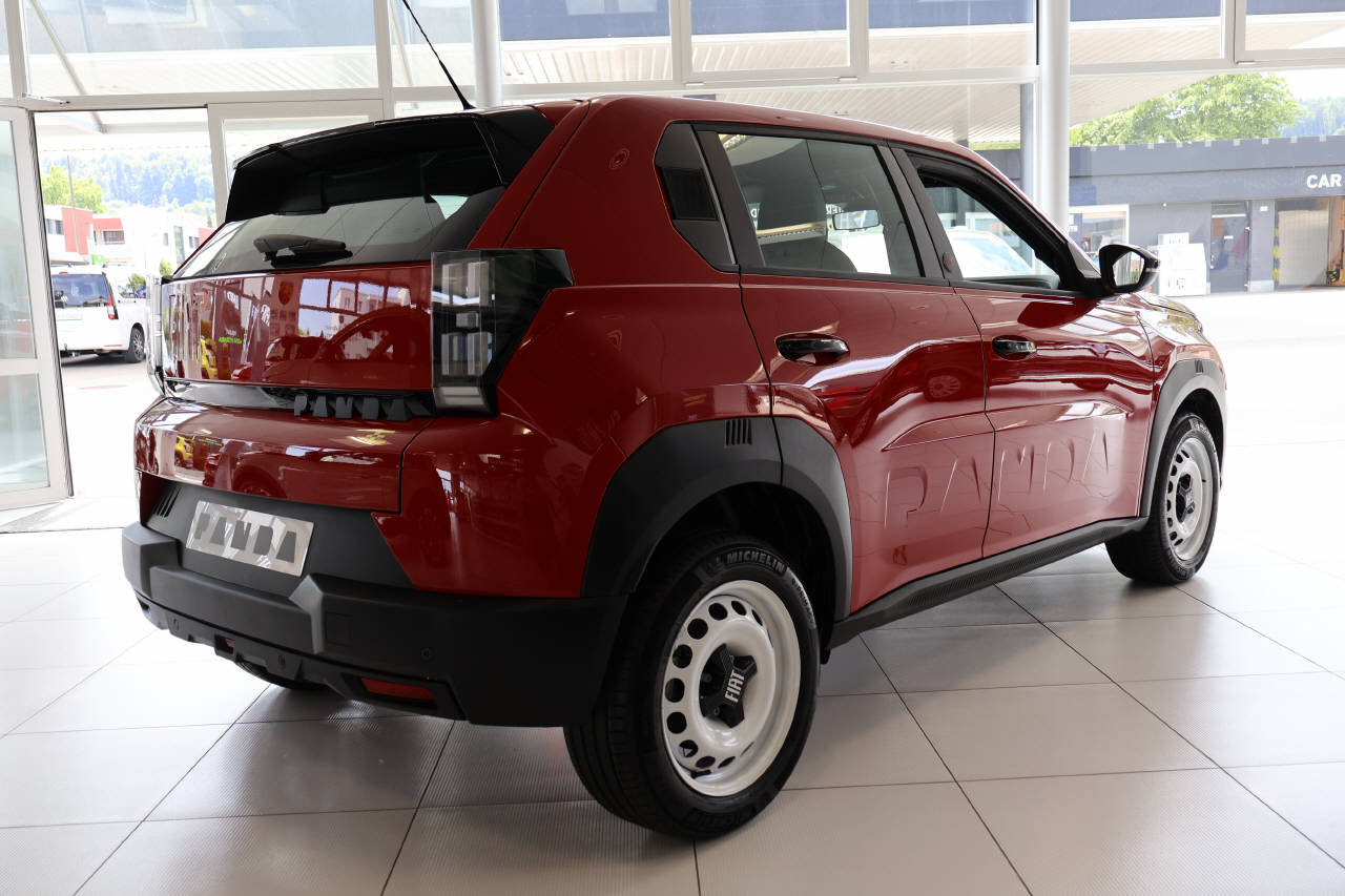 FIAT Grande Panda Red, Elektro, Vorführwagen, Automatik - 4