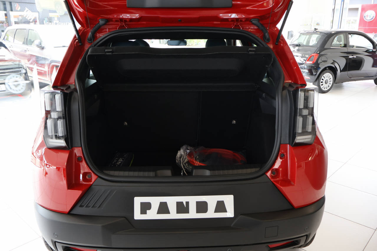FIAT Grande Panda Red, Elektro, Vorführwagen, Automatik - 6