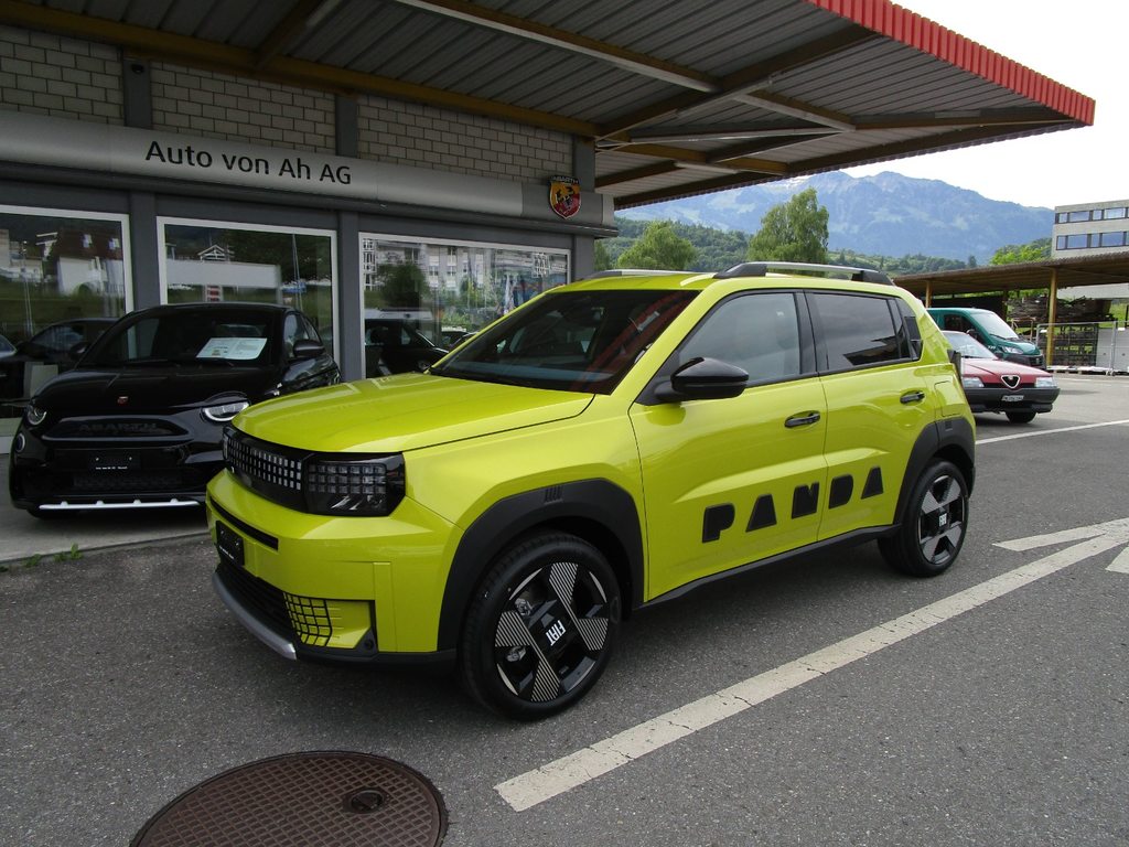 FIAT Grande Panda La Prima, Electric, Ex-demonstrator, Automatic - 2